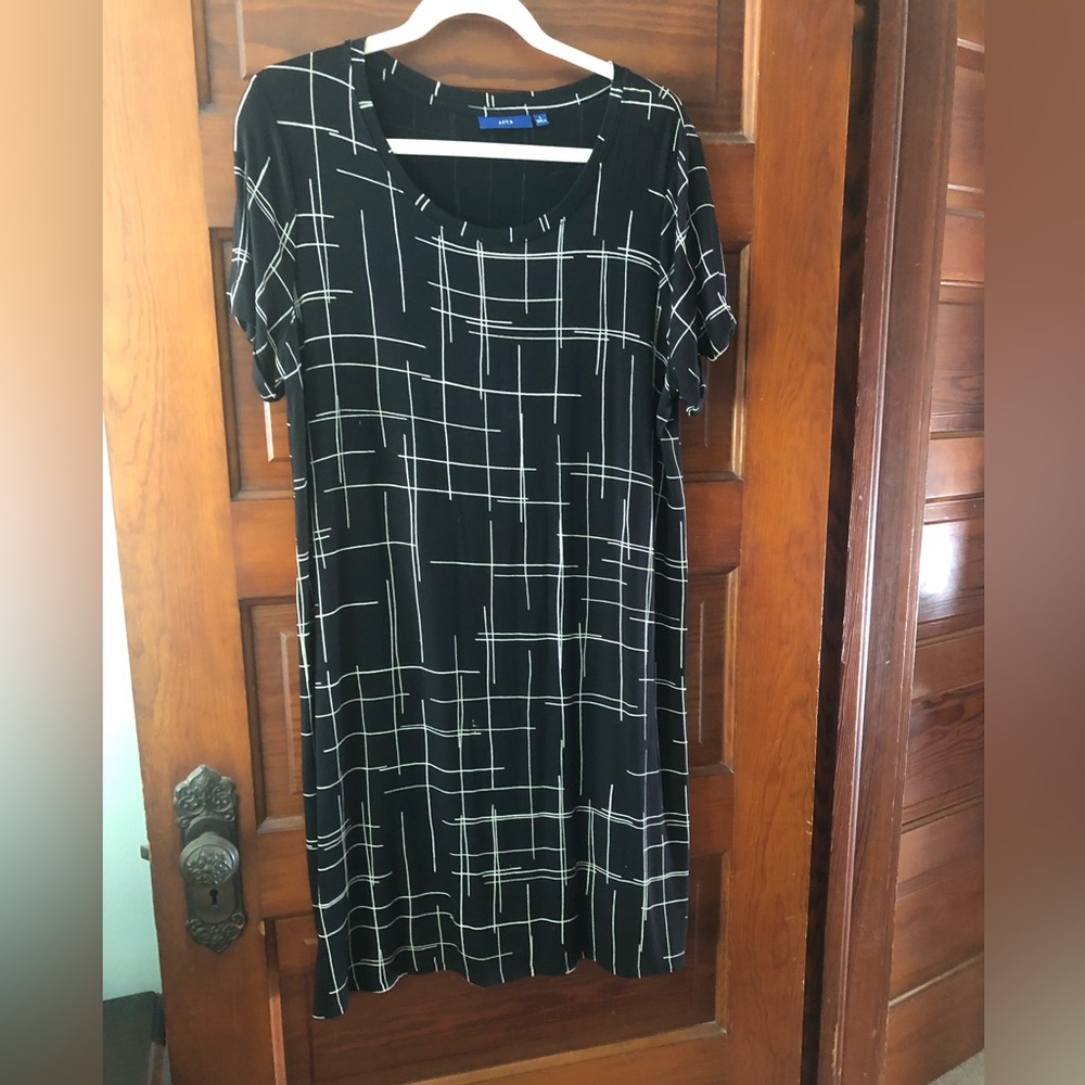 Geometric print dress